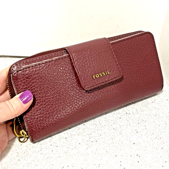 FOSSIL Madison Zipper Clutch Burgundy Red Pebbled Leather Wallet Wristlet Purse - Picture 10 of 10